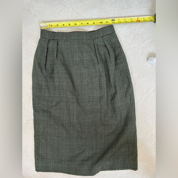 Vintage Christian Dior Skirt Dark Green Plaid Houndstooth Pencil Sz 9 (fits XS) - Picture 2 of 9